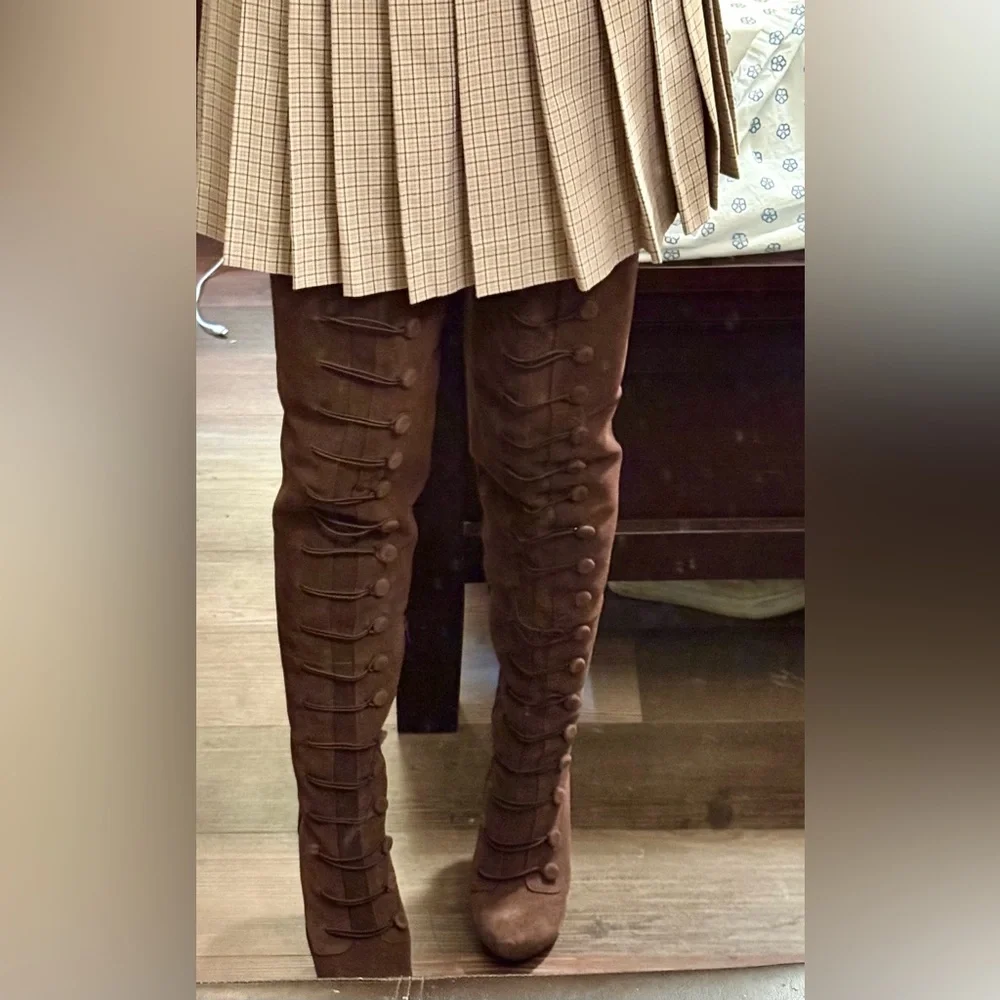 NYLA EUC Brown Suede OTK Stiletto Boots Size 8 Y2K Button Detail